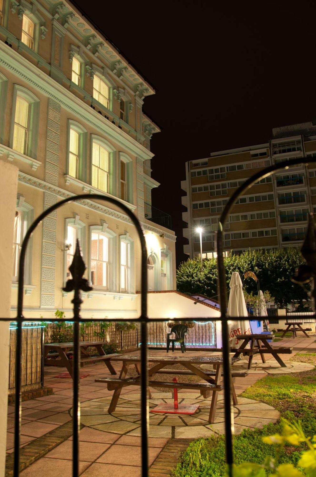 Vernon Guesthouse Eastbourne Exterior foto